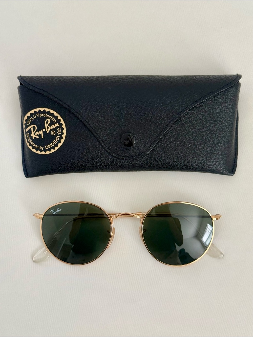 Ray-Ban Round Metal Sunglasses in Gold with Green Lenses